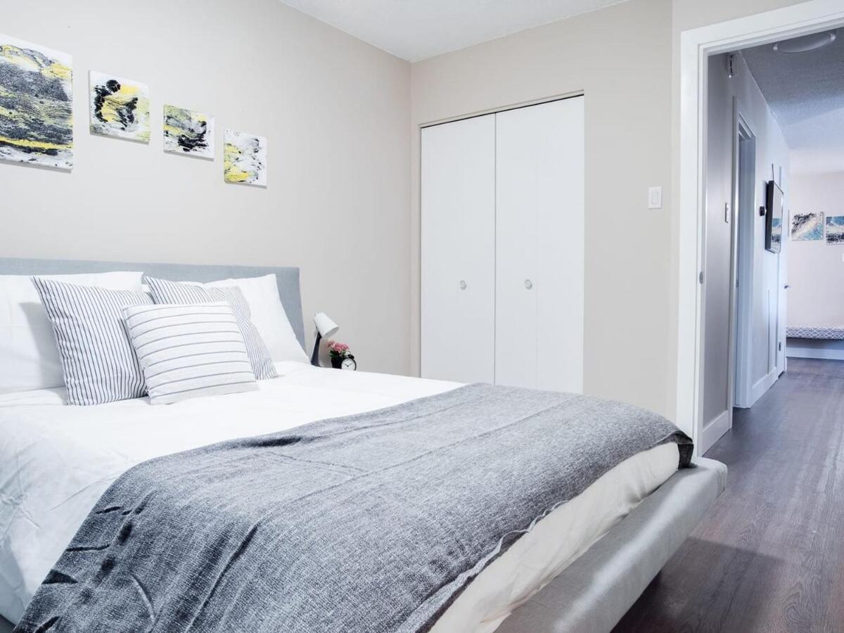 Gorgeous 2Br Condo W Parking Patio Coffee! Calgary Exterior photo